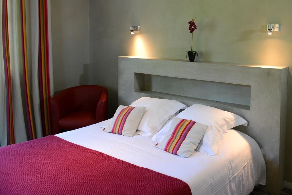 Logis Hotel Ur-Hegian エノア エクステリア 写真