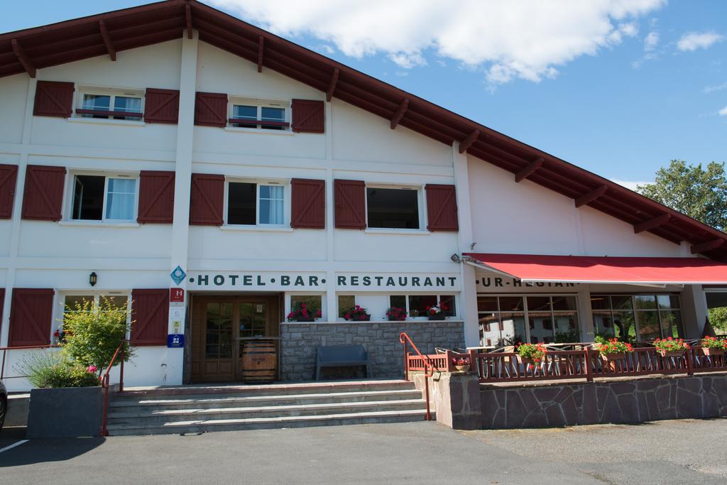 Logis Hotel Ur-Hegian エノア エクステリア 写真