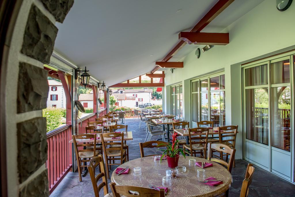 Logis Hotel Ur-Hegian エノア エクステリア 写真